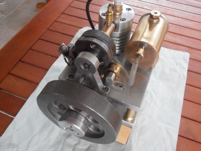 Ridders rotary valve 4 stroke engine | Home Model Engine ...